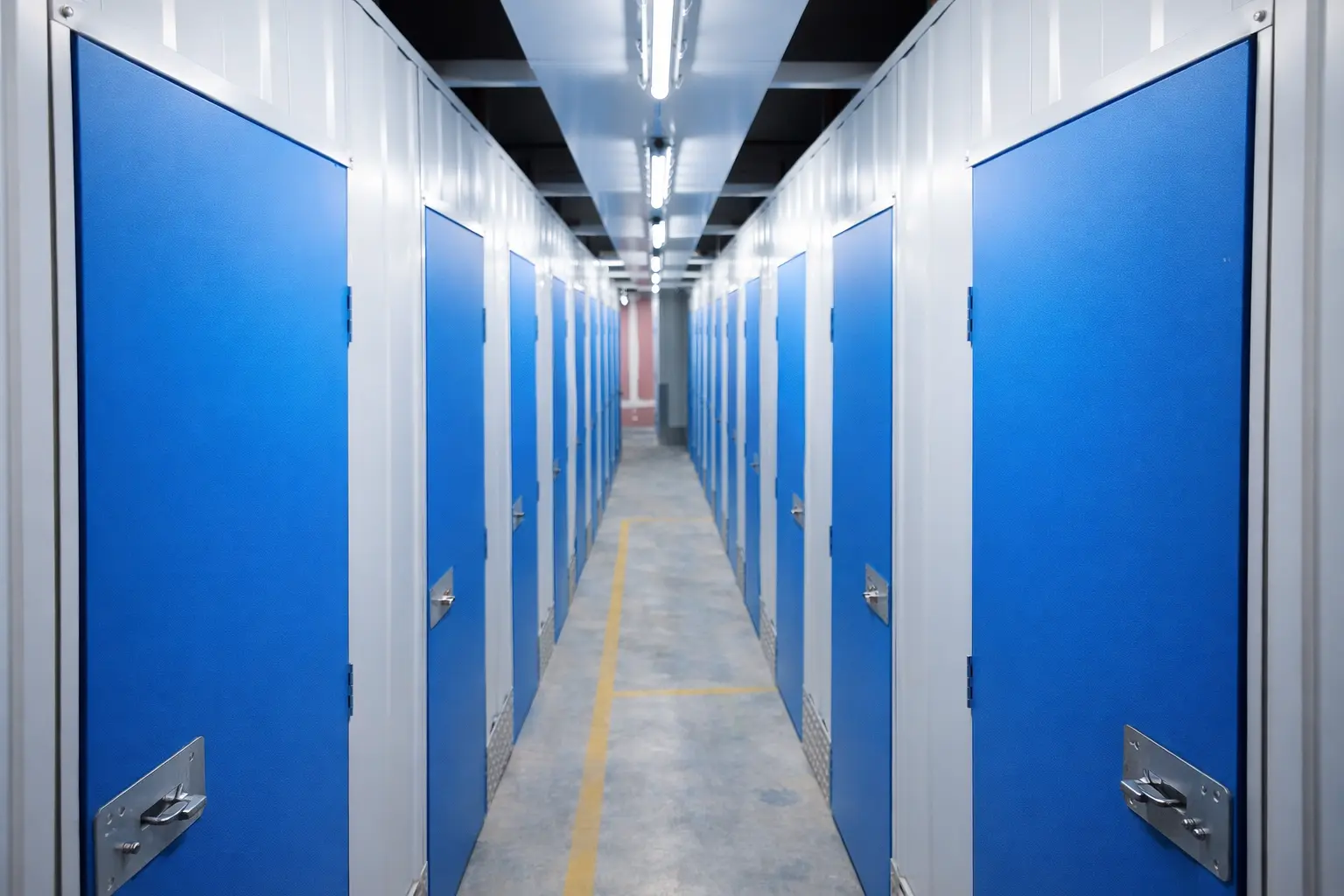 Trasteros Brise - pasillo principal